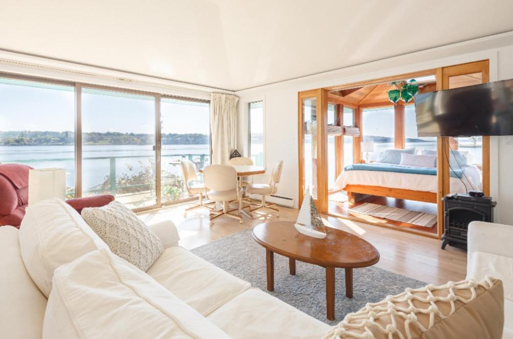 Hudson Riverfront Home Катскилл Экстерьер фото